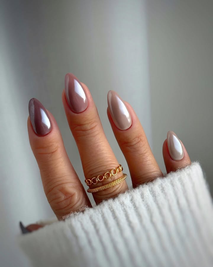Mocha-melt-chrome-nails-in-milky-nude-and-warm-taupe-tones-paired-with-white-outfit.jpg