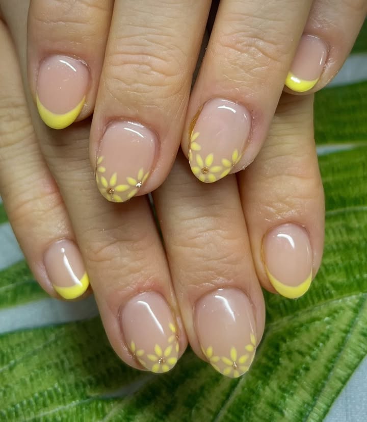 Citrus-short-summer-nail-designs.jpg