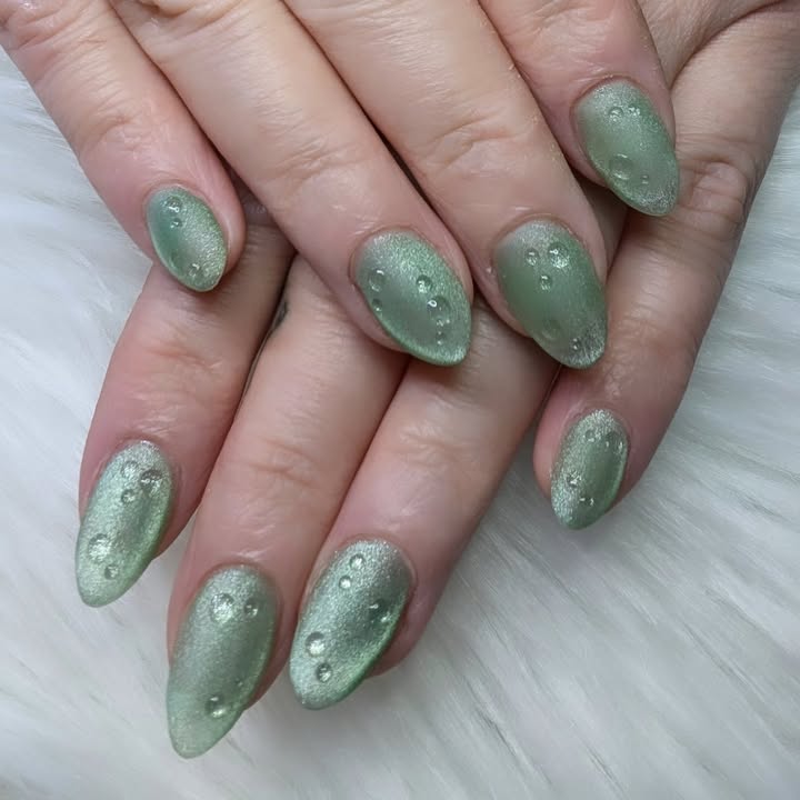 Dewy-pastel-summer-beach-nails_.jpg
