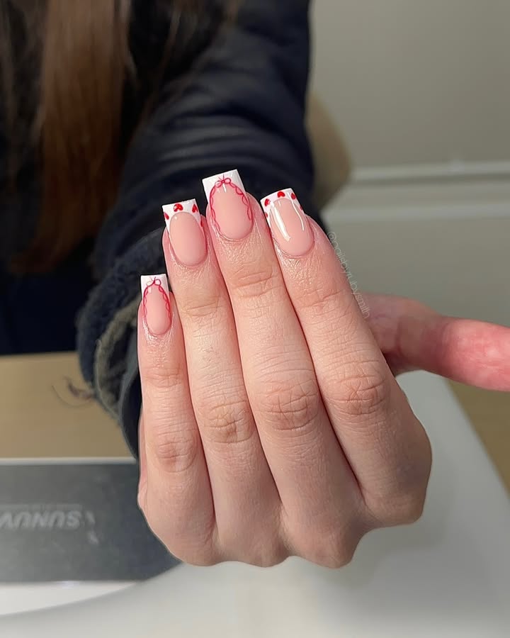 Fawn-French-tips-with-geometric-hearts.__.jpg