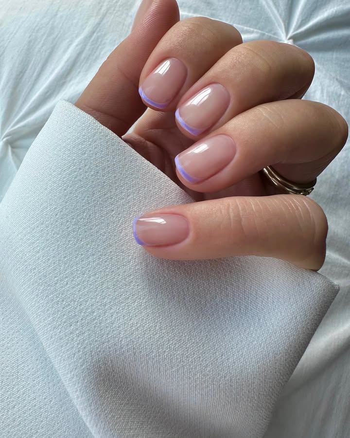 Lilac-tip-short-summer-manicure.jpg