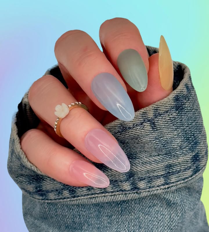 Pastel-Splash-Summer-Beach-Nails.jpg