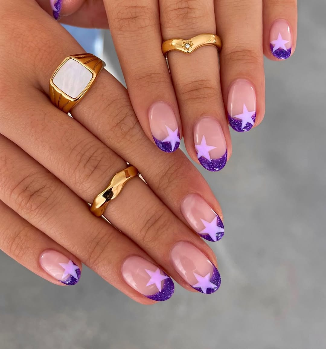 Star-tipped-short-nail-design-2025.jpg