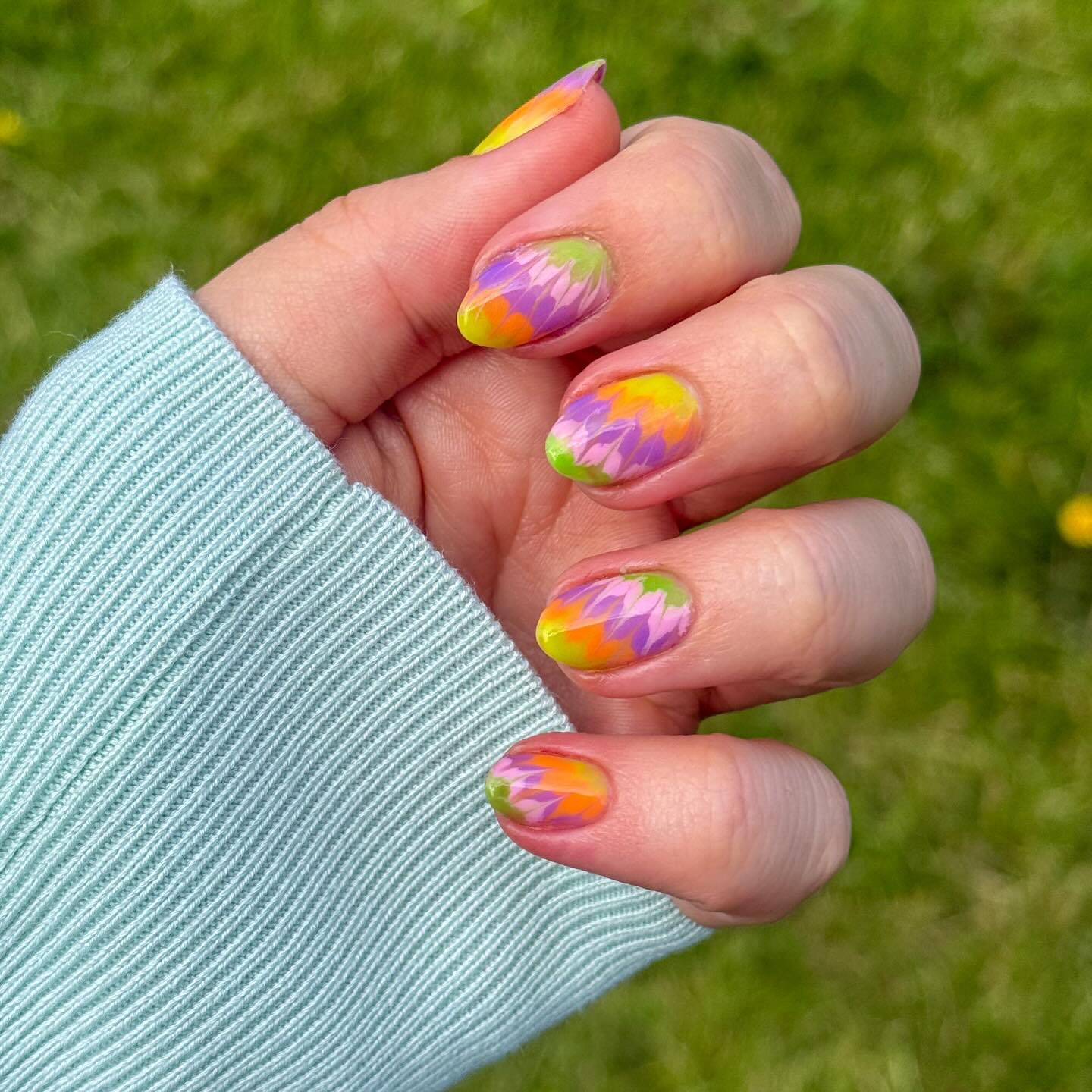 Beach-inspired-cute-nails_.jpg