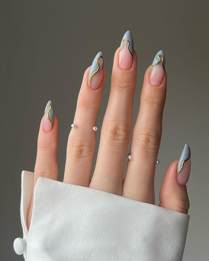 Matte-frosted-cute-nails-for-summer