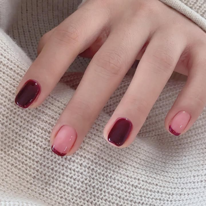 Burgundy-tips-short-winter-nail-trend_.jpg