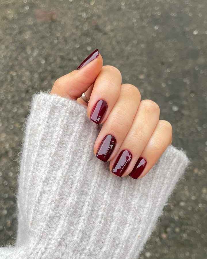 Merlot-gloss-short-winter-nail-designs_.jpg