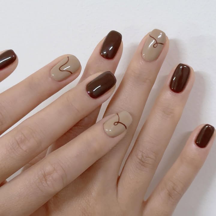 Mocha-blend-short-winter-nail-designs_.jpg
