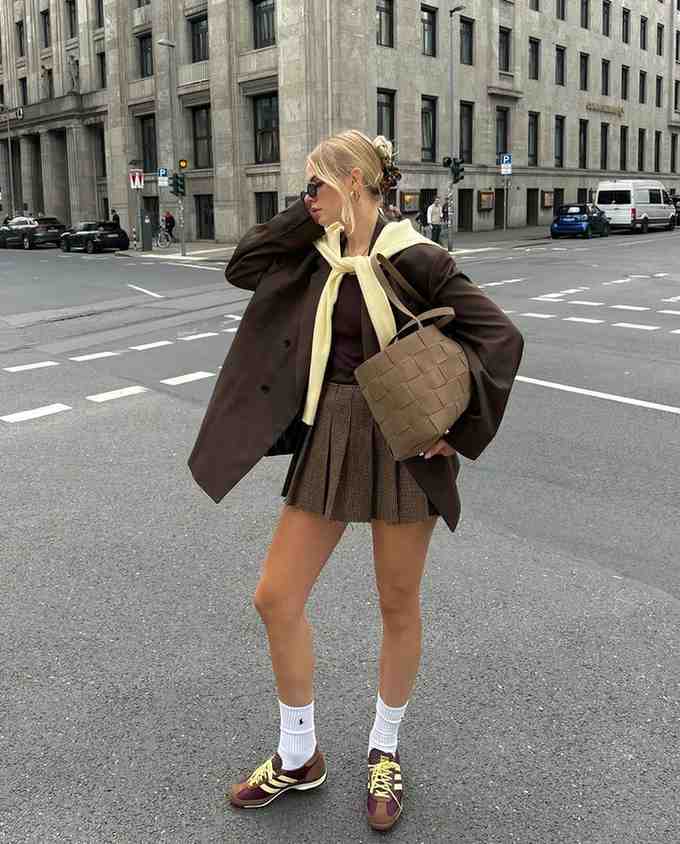 Oversized-mocha-blazer-with-mini-skirt-fall-skirt-outfit.jpg