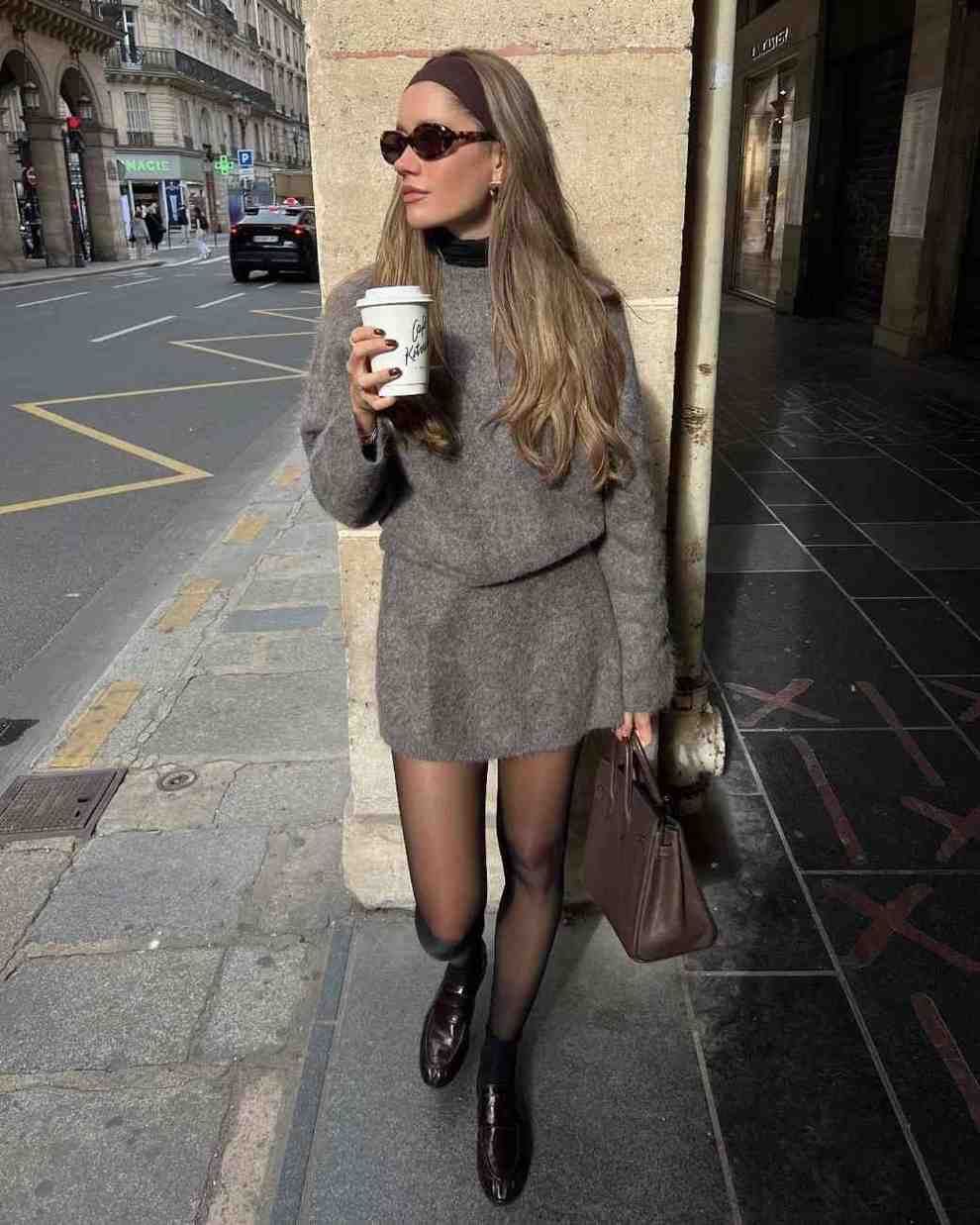 Slouchy-Knit-Pleated-Midi-fall-outfit
