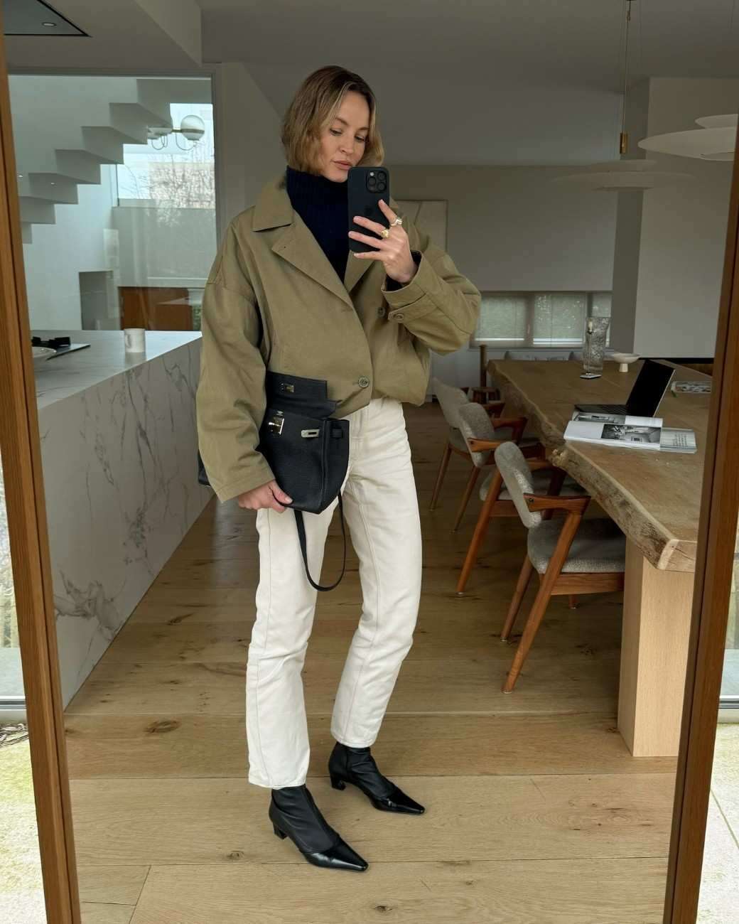 Urban-chic-fall-outfit-old-money-jpg