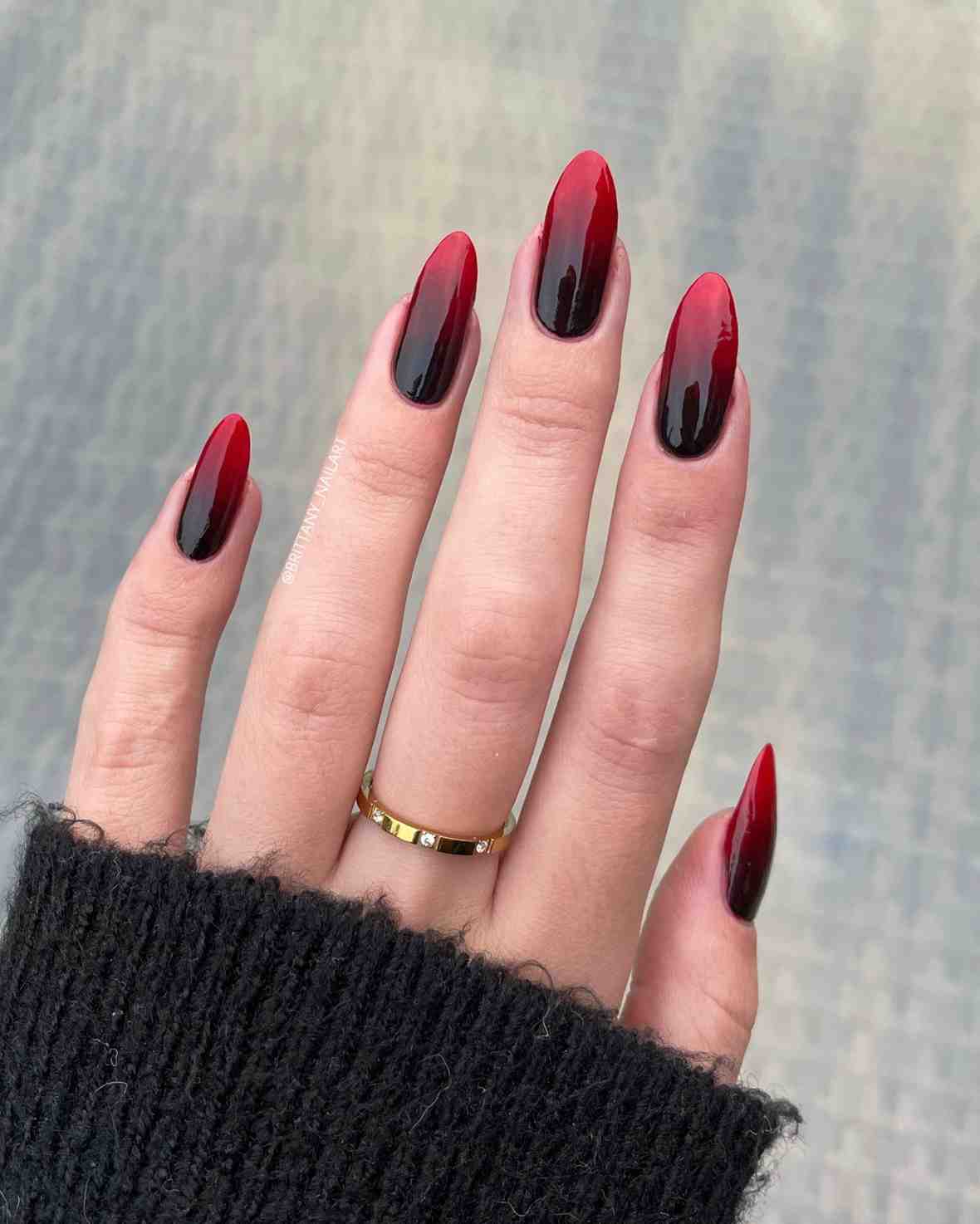 Burgundy-ombre-winter-nail-design-1.jpg