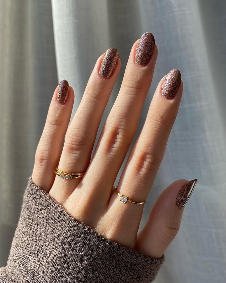 Glossy-Latte-Glazed-Nails.jpg