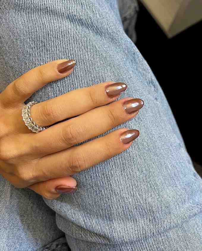 Glossy-Mocha-brown-Almond-Nails-1.jpeg
