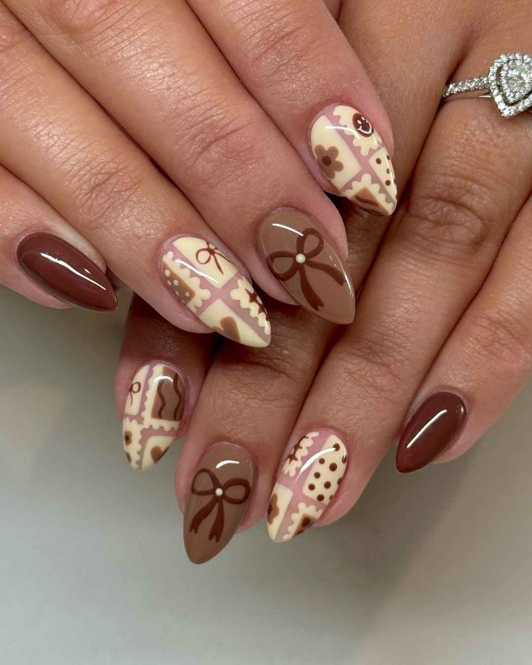 Mocha-Ribbon-cozy-brown-nail-art.