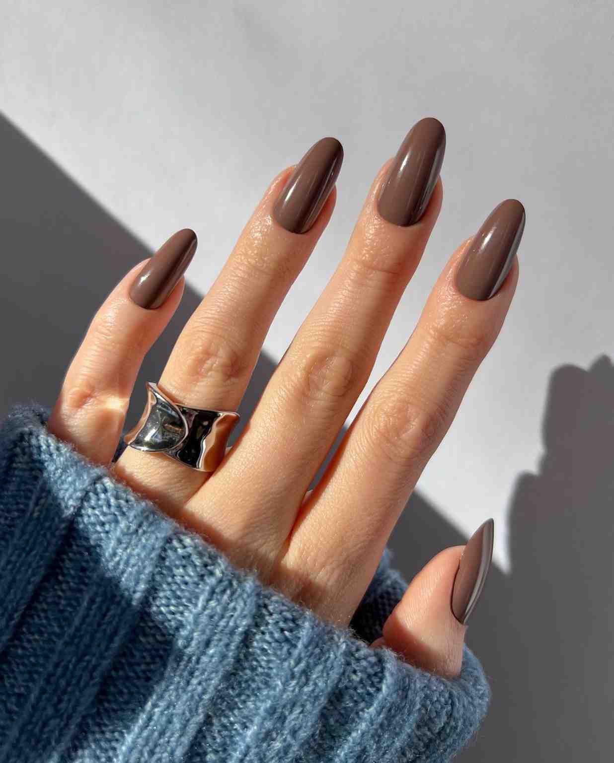 brown-nail-designs-for-winter2025.jpeg