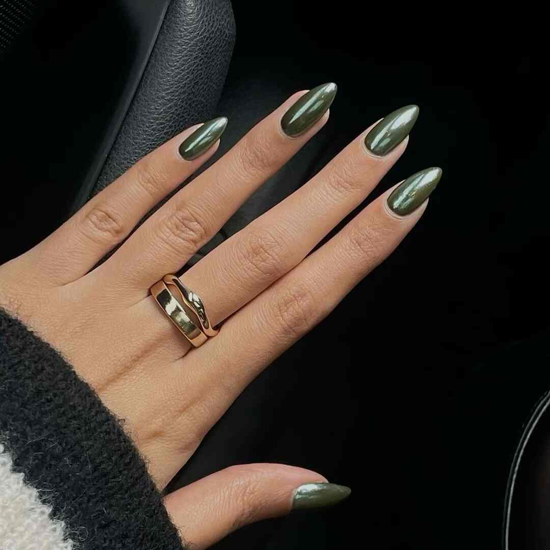 Chrome-forest-green-nails.jpg