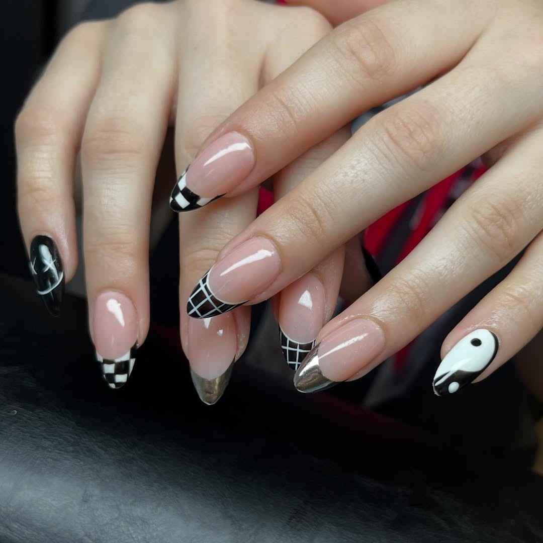 Chrome Clash Nail Design2026-1.jpeg