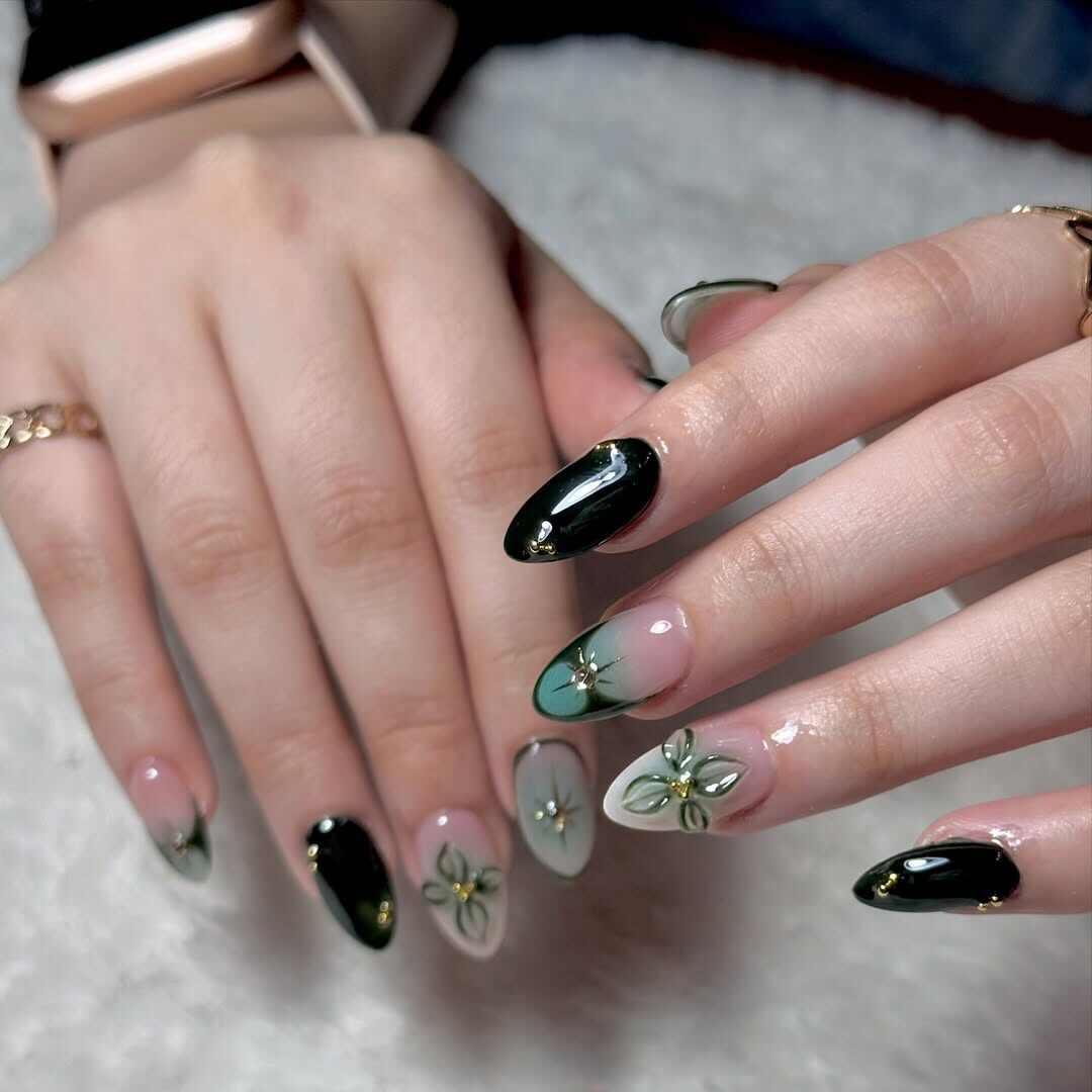 Floral-forest-green-nail-art-designs.jpg