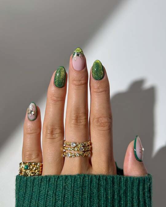 Glam-Green-Nail-Art-Designs.jpg