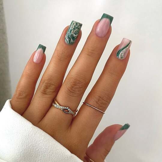 Green-marble-French-tip-nails.jpg