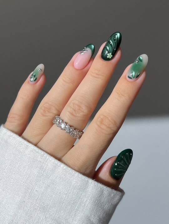 Soft-Botanical-Nail-Design2026jpg