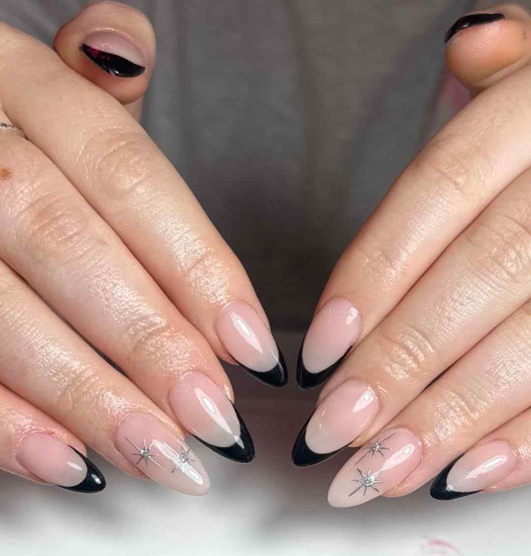 Black star French tip nails 2026